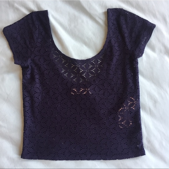 Abercrombie & Fitch Tops - SOLD! Abercrombie & Fitch laser cut crop top, worn once!